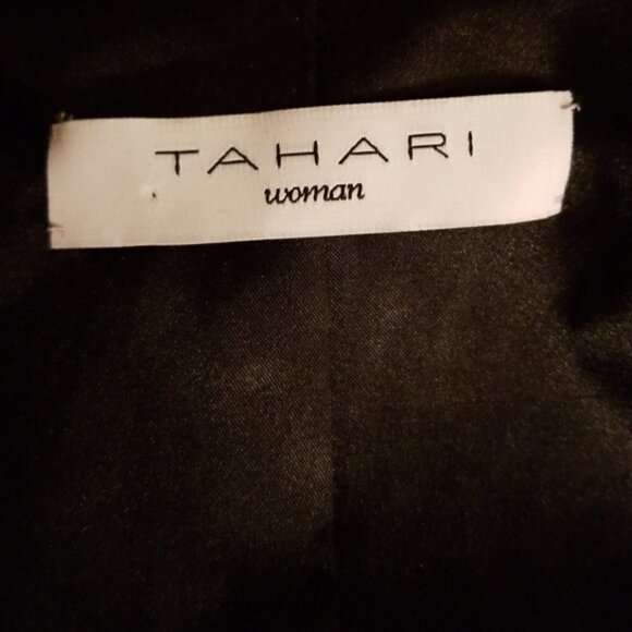 Tahari Woman blazer (14) EUC - Picture 2 of 9
